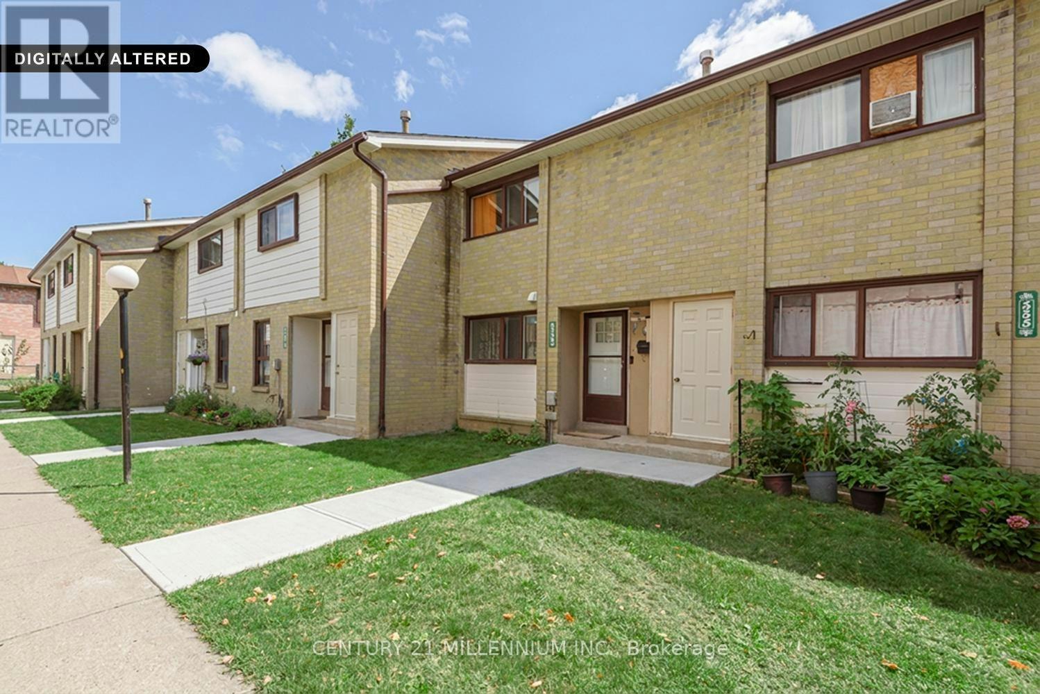336 Fleetwood Crescent, Brampton, ON, L6T 2E7