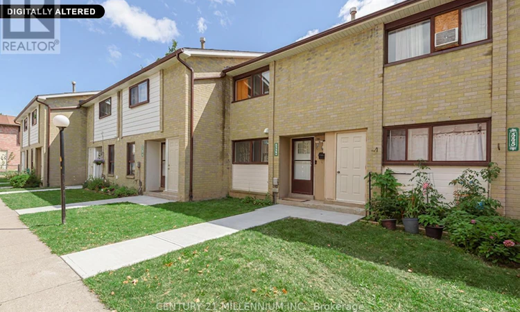 336 Fleetwood Crescent