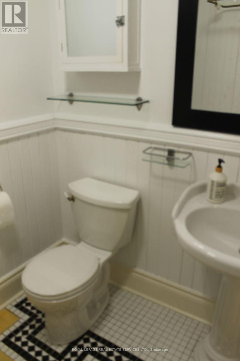 LOWER L-82 Galley Avenue, Toronto, ON, M6R 1H1 - 15