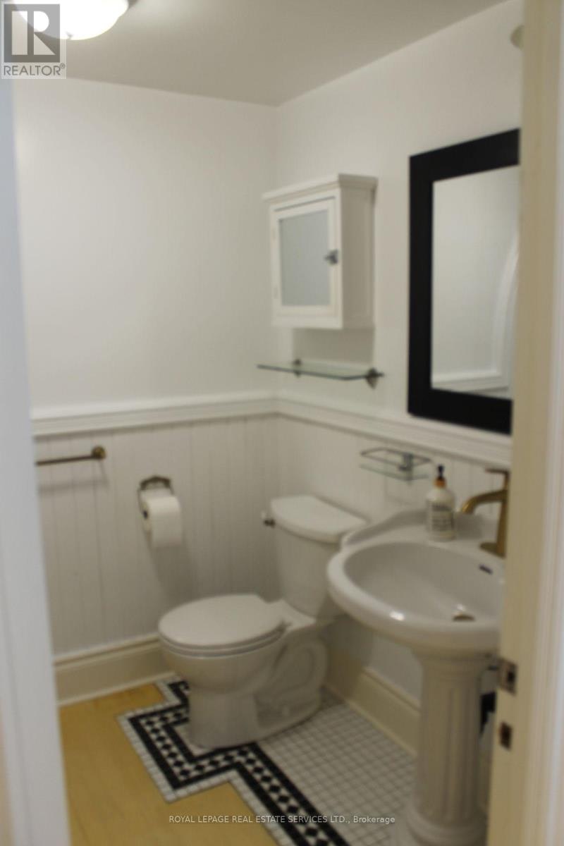 LOWER L-82 Galley Avenue, Toronto, ON, M6R 1H1 - 14
