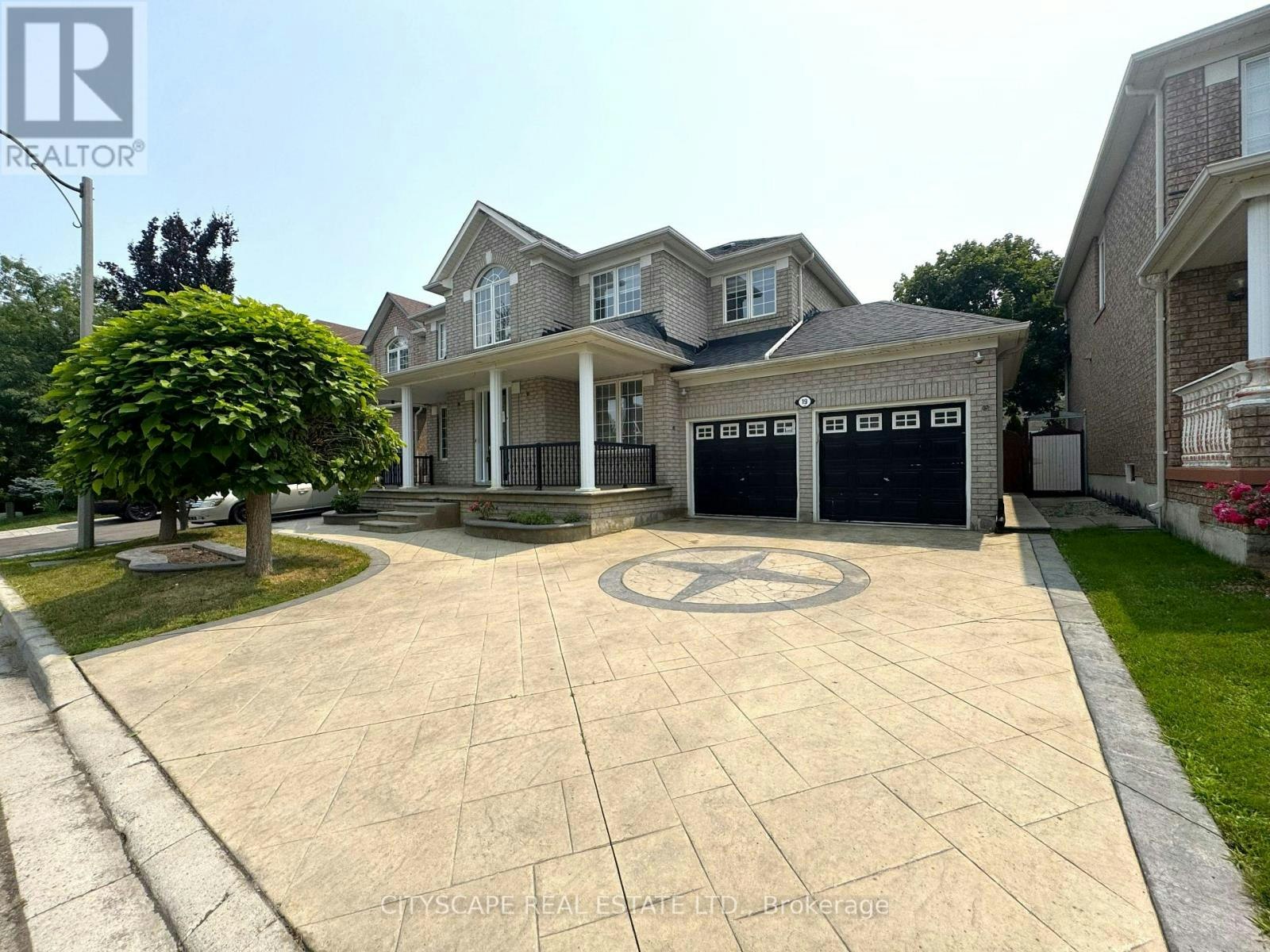 19 Selhurst Drive, Brampton, ON, L6P 1A2