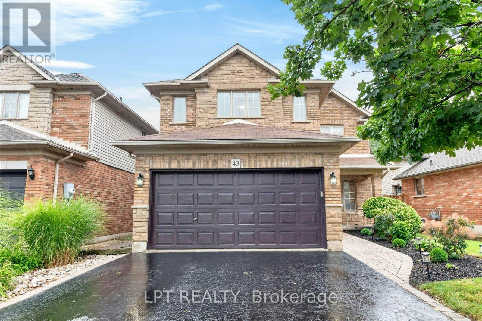 43 Liam Drive, Hamilton, ON, L9G 4Y1