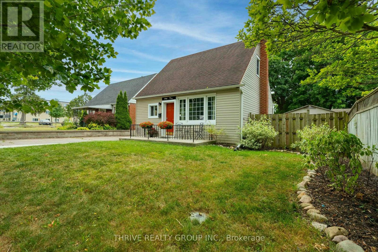 37 Mincing Lane, London, ON, N5Y 3R1