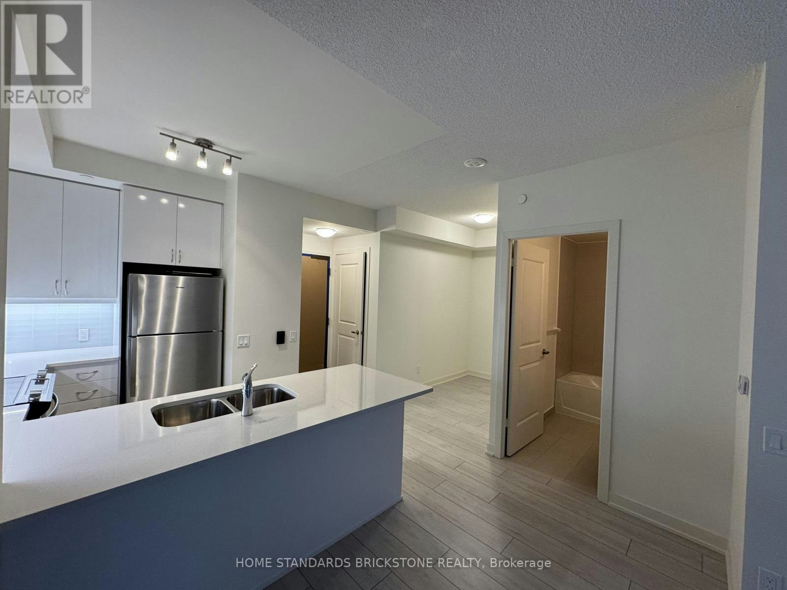 1709-4955 Yonge Street, Toronto, ON, M2N 5N6 - 4