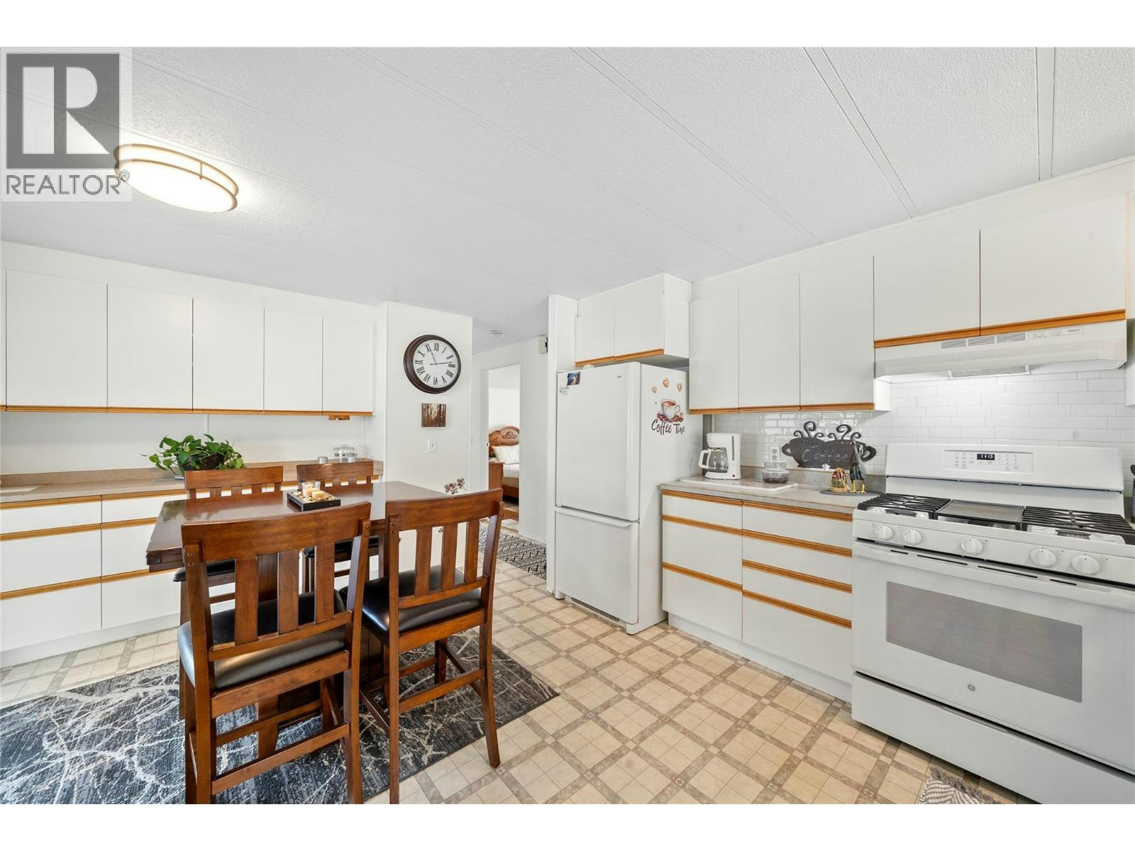 1-1361 SE 30 Street, Salmon Arm, BC, V1E 2N4 - 18