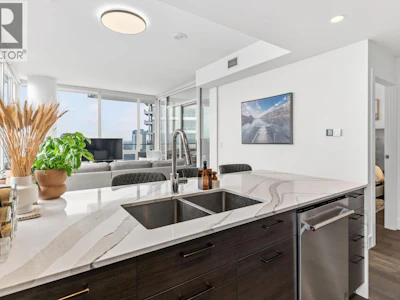 1102-1181 Sunset Drive - 5