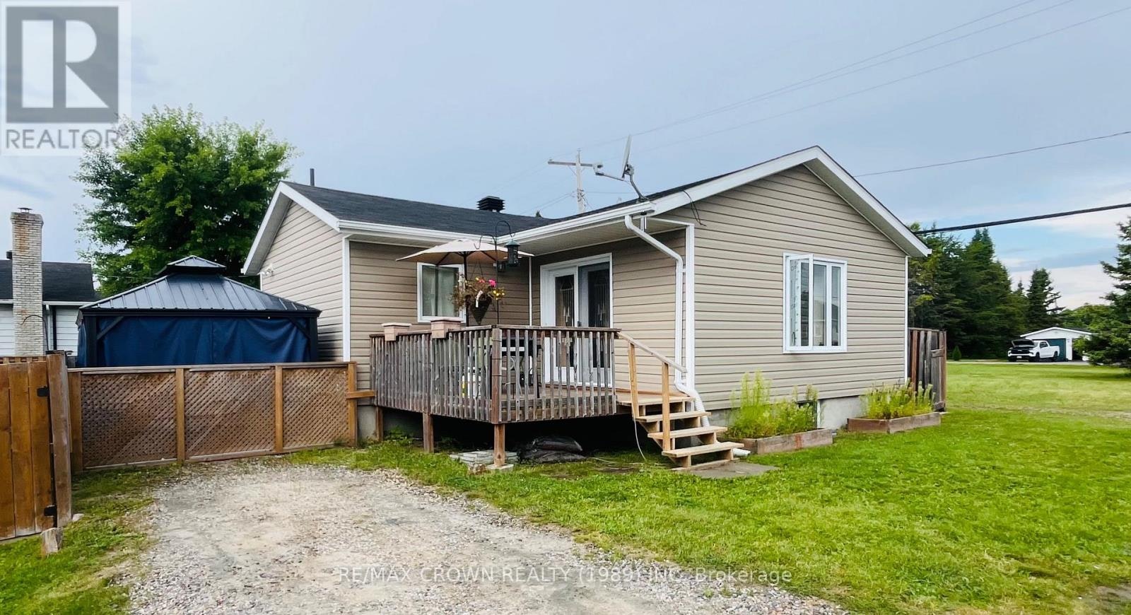 5 Glen Avenue, Cochrane, ON, P0L 1C0