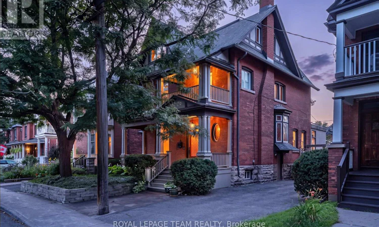 139 Fourth Avenue