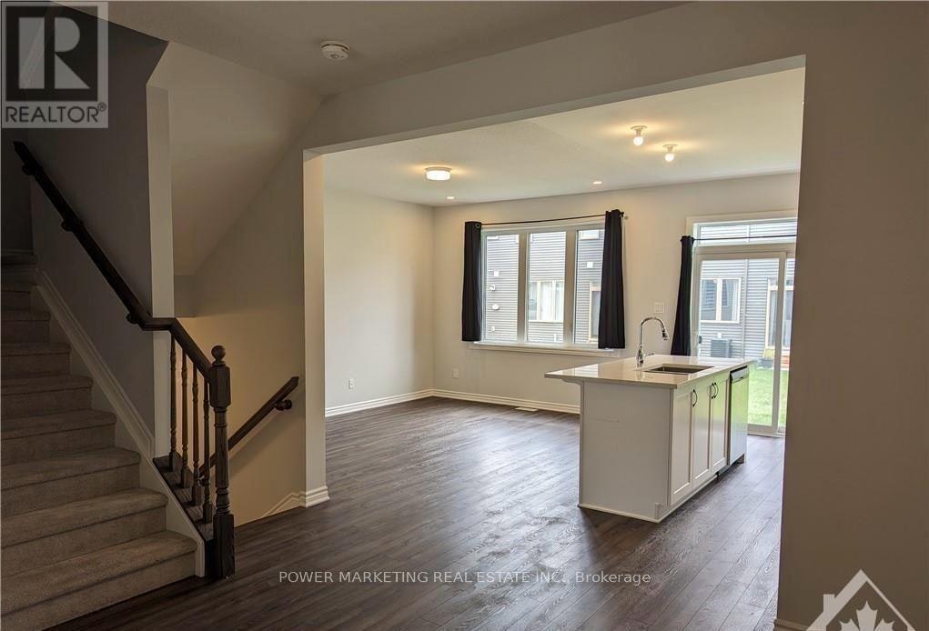 671 Allied Mews, Ottawa, ON, K2S 2Z6 - 3