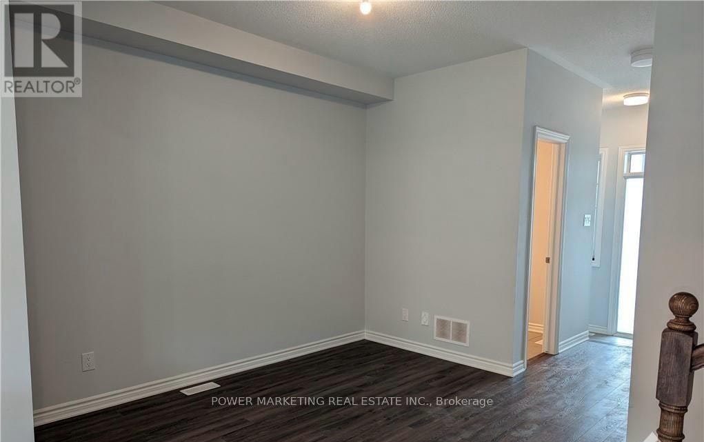 671 Allied Mews, Ottawa, ON, K2S 2Z6 - 2