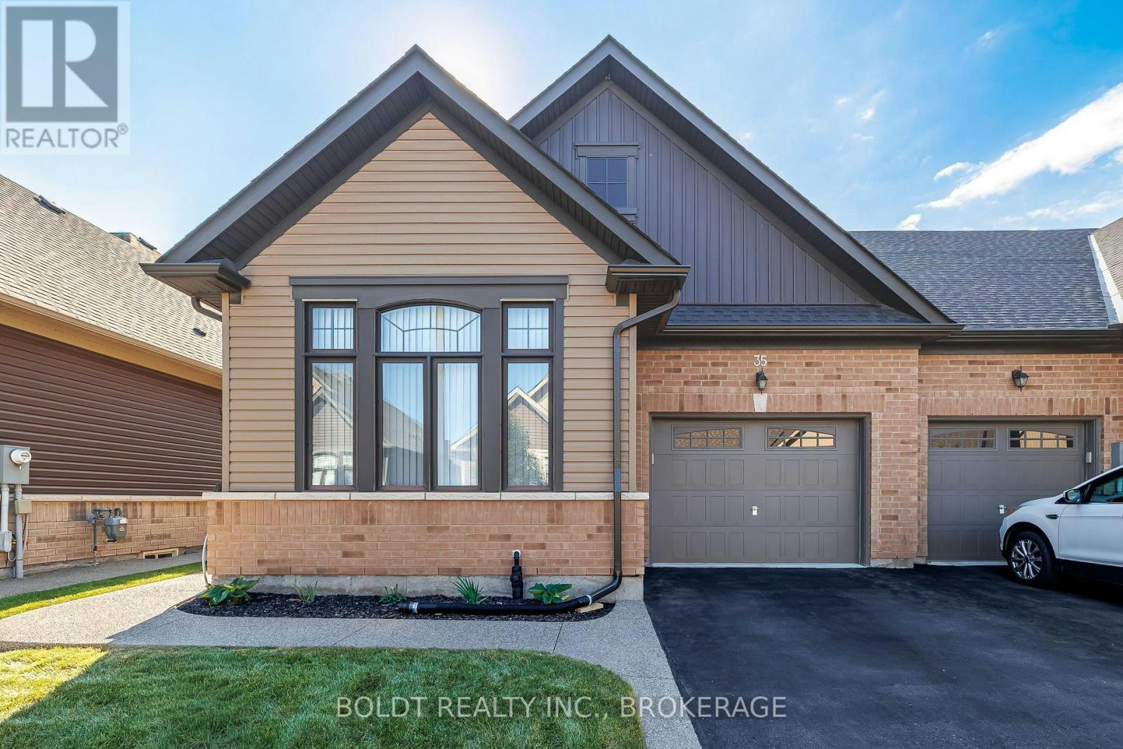 35 Cosmopolitan Common, St. Catharines, ON, L2M 0B8