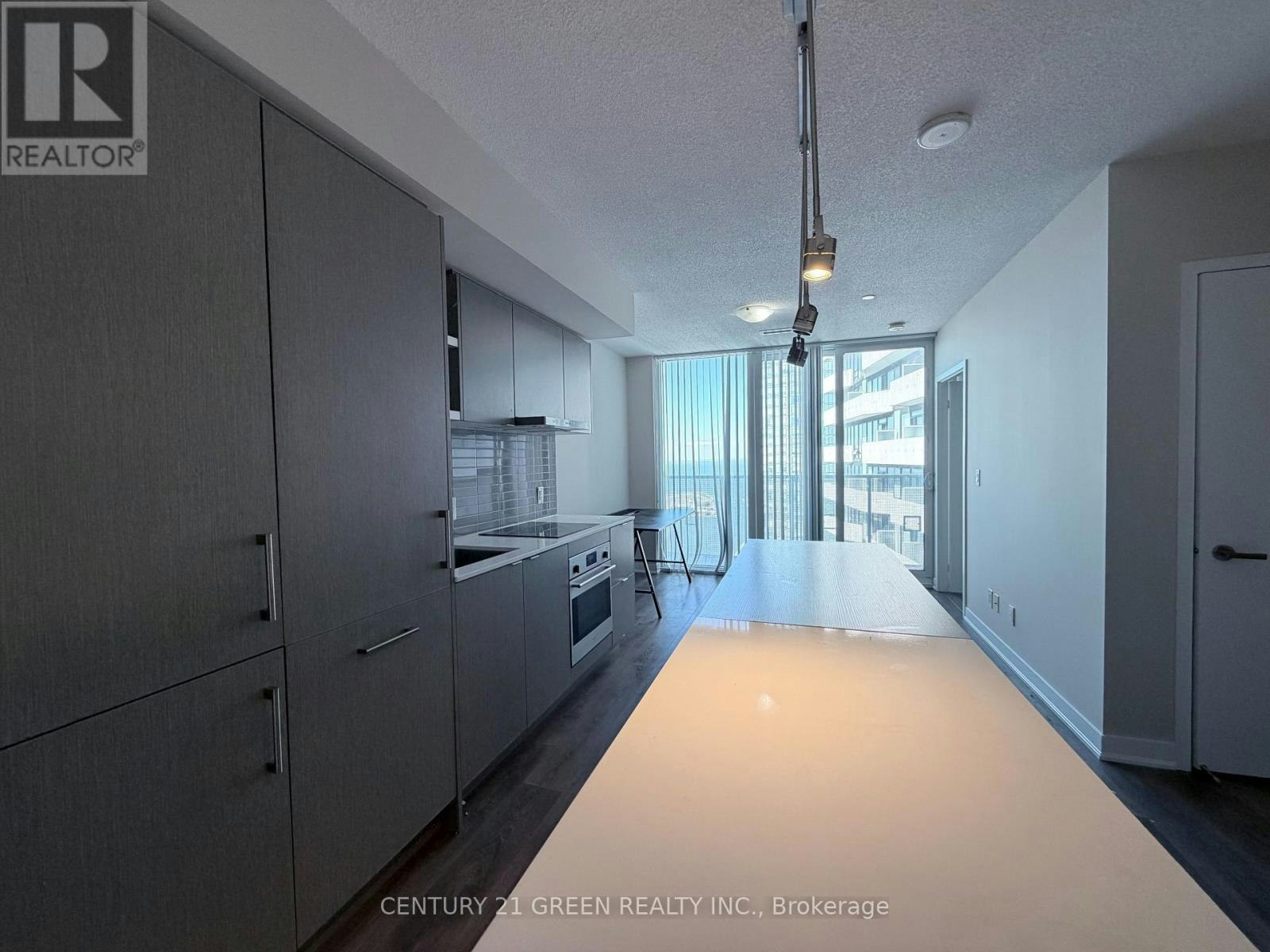 6001-88 Harbour Street, Toronto, ON, M5J 0C3 - 5