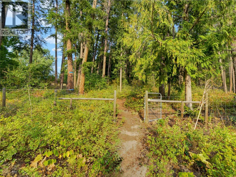 11-3820 NE 20 Street, Salmon Arm, BC, V1E 0G7 - 54