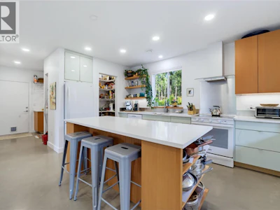 11-3820 NE 20 Street - 5