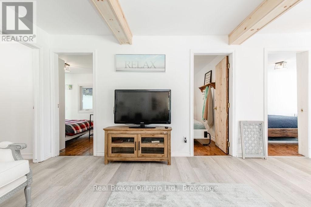 7 Oliver Drive, Tiny, ON, L0L 2J0 - 15