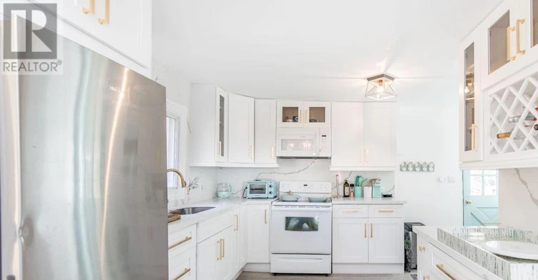 7 Oliver Drive, Tiny, ON, L0L 2J0 - 6