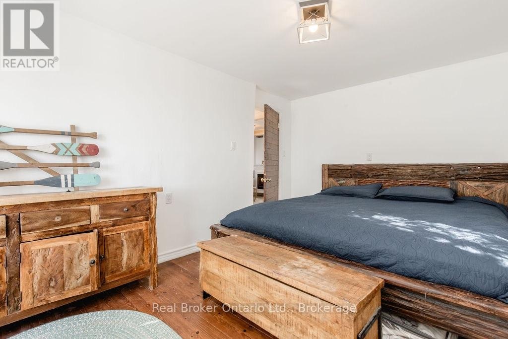 7 Oliver Drive, Tiny, ON, L0L 2J0 - 16