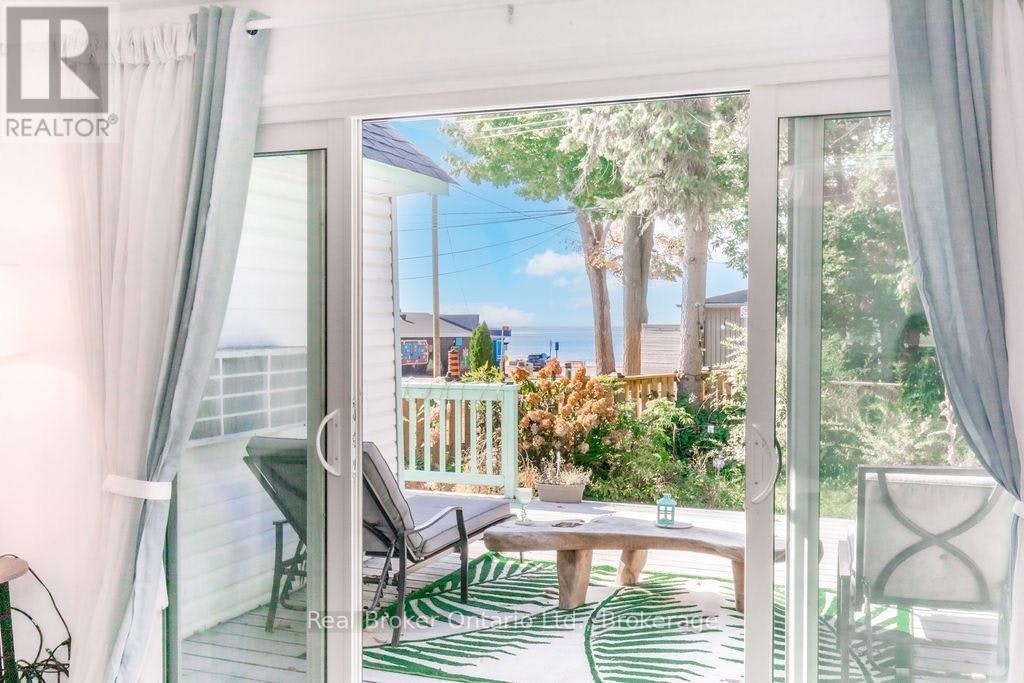 7 Oliver Drive, Tiny, ON, L0L 2J0 - 14
