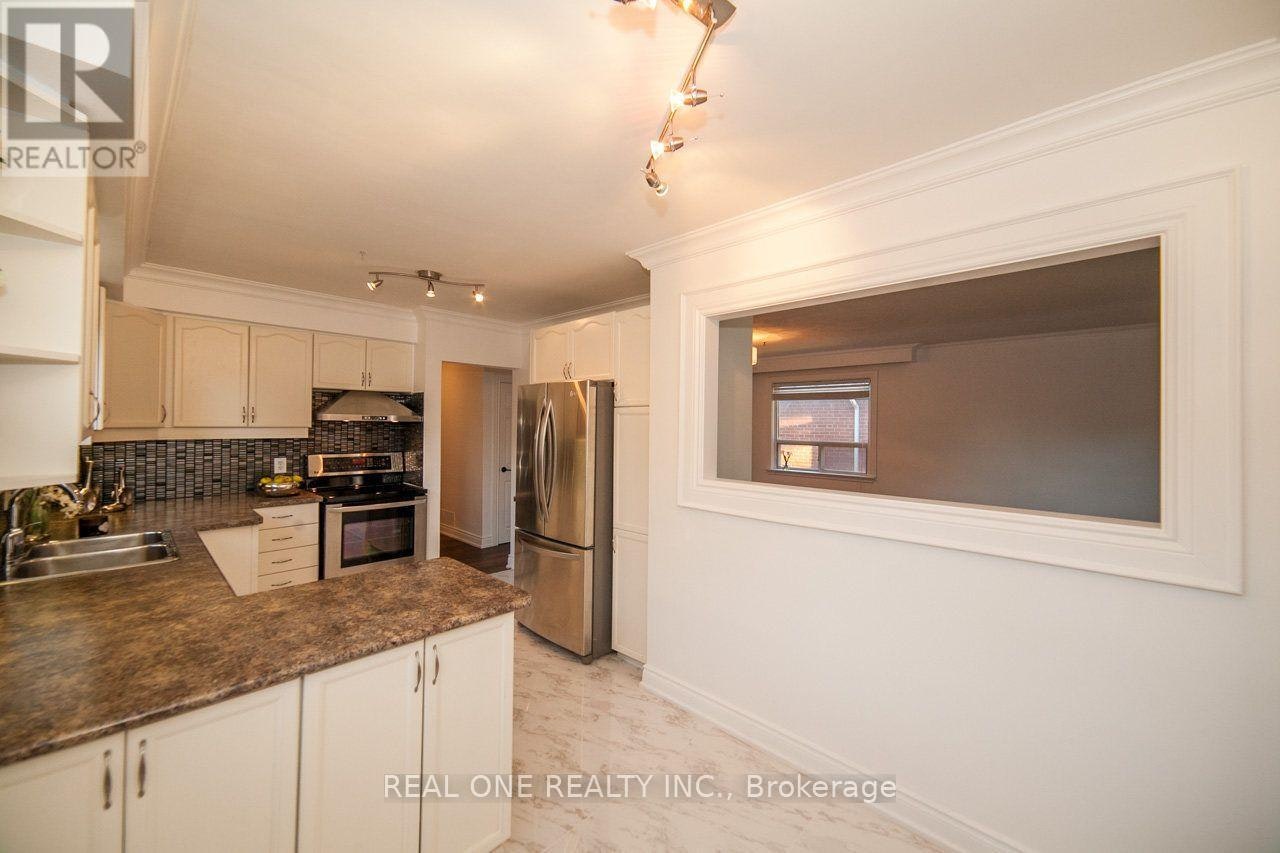 375 Neal Drive, Richmond Hill, ON, L4C 3L6 - 13