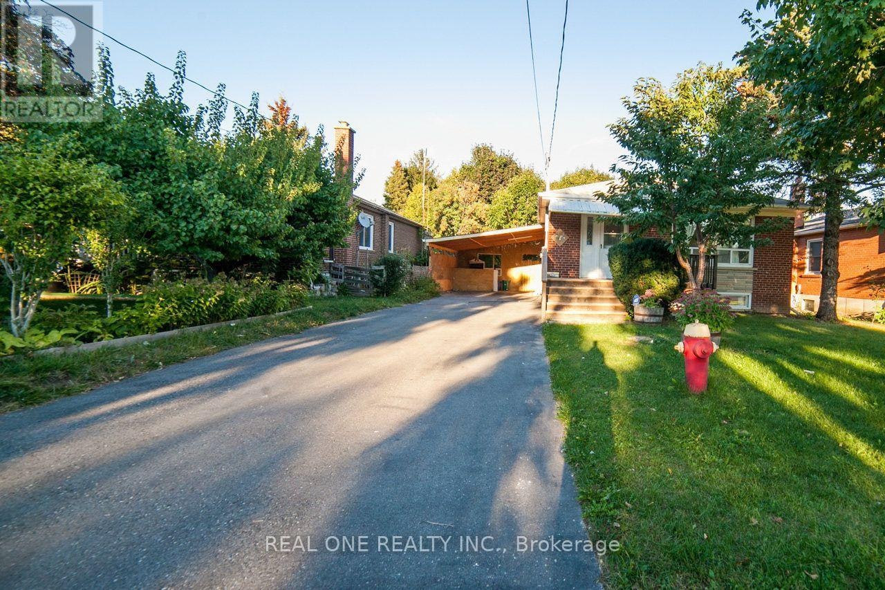 375 Neal Drive, Richmond Hill, ON, L4C 3L6 - 5