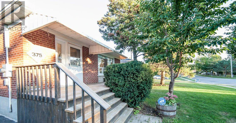 375 Neal Drive, Richmond Hill, ON, L4C 3L6 - 7
