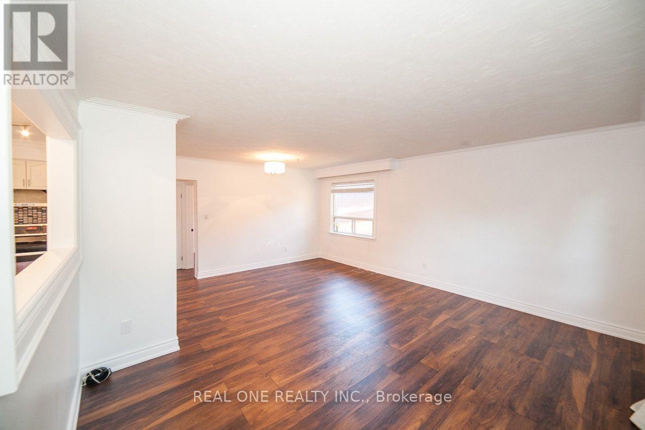 375 Neal Drive, Richmond Hill, ON, L4C 3L6 - 9