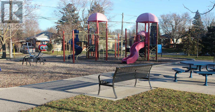 375 Neal Drive, Richmond Hill, ON, L4C 3L6 - 26