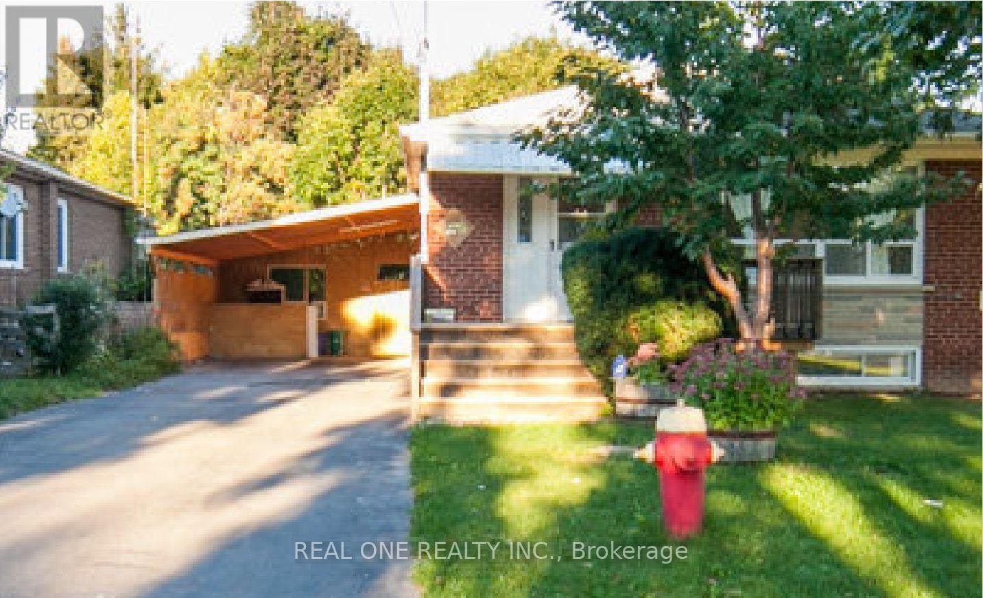 375 Neal Drive, Richmond Hill, ON, L4C 3L6 - 3