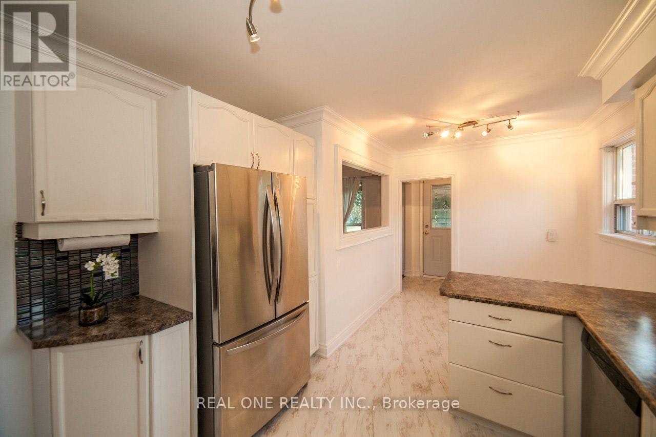375 Neal Drive, Richmond Hill, ON, L4C 3L6 - 14