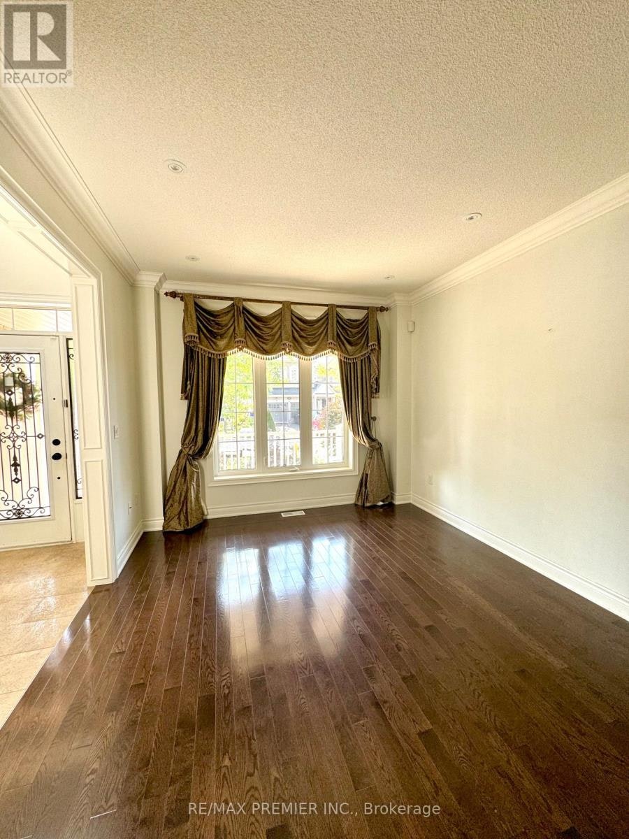 67 Cappella Drive, Vaughan, ON, L4H 0X3 - 7