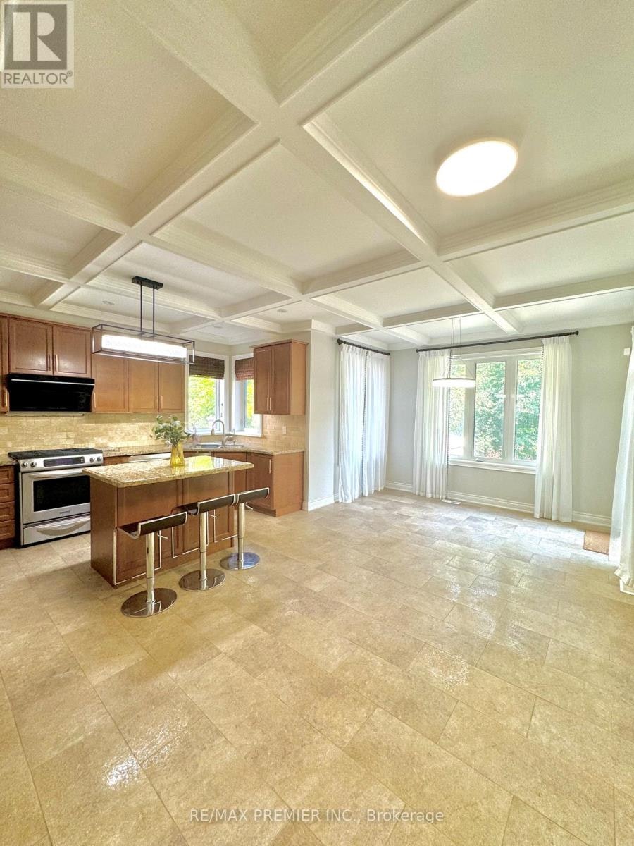 67 Cappella Drive, Vaughan, ON, L4H 0X3 - 2