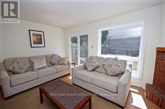 518 Galaxy Court, Mississauga, ON, L5R 2R2 - 8
