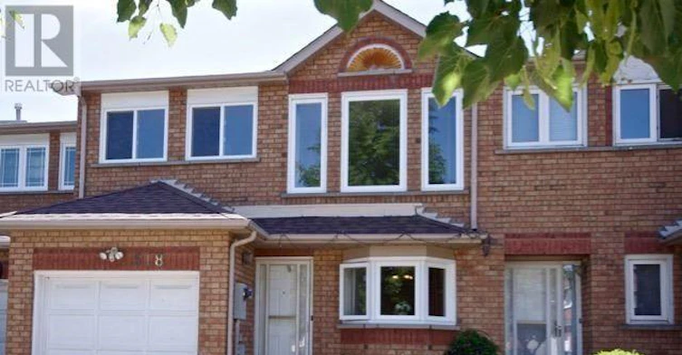 518 Galaxy Court, Mississauga, ON, L5R 2R2 - 2