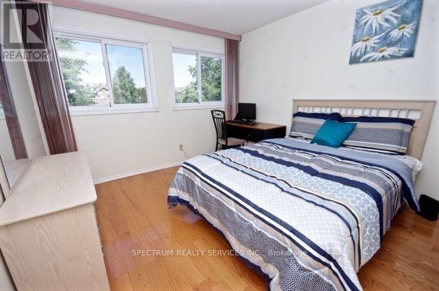 518 Galaxy Court, Mississauga, ON, L5R 2R2 - 9