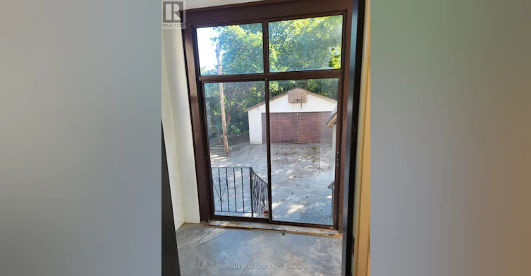 MAIN FLOOR-195 Oakmount Road N, Toronto, ON, M6P 2N1 - 6