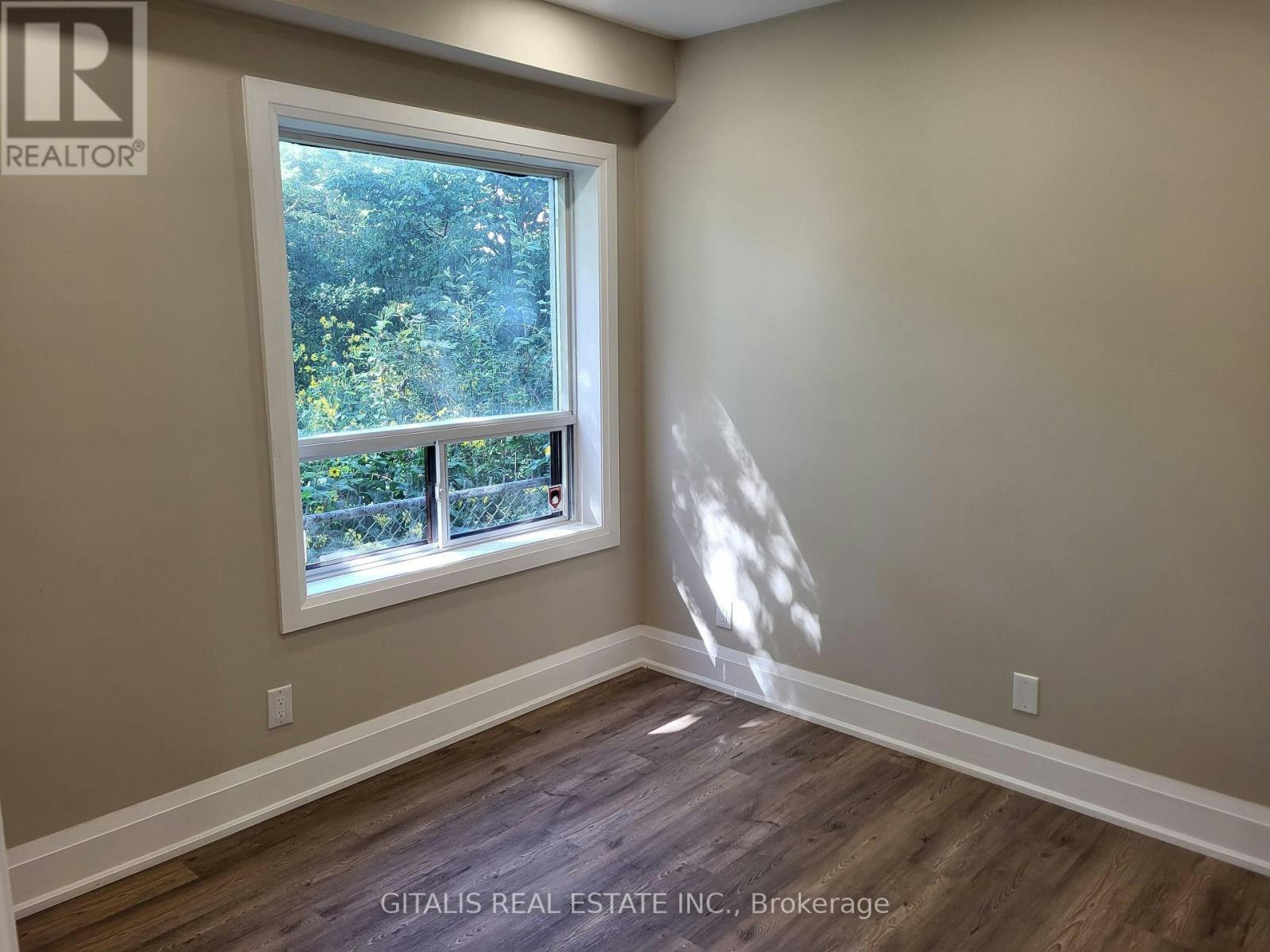 MAIN FLOOR-195 Oakmount Road N, Toronto, ON, M6P 2N1 - 7