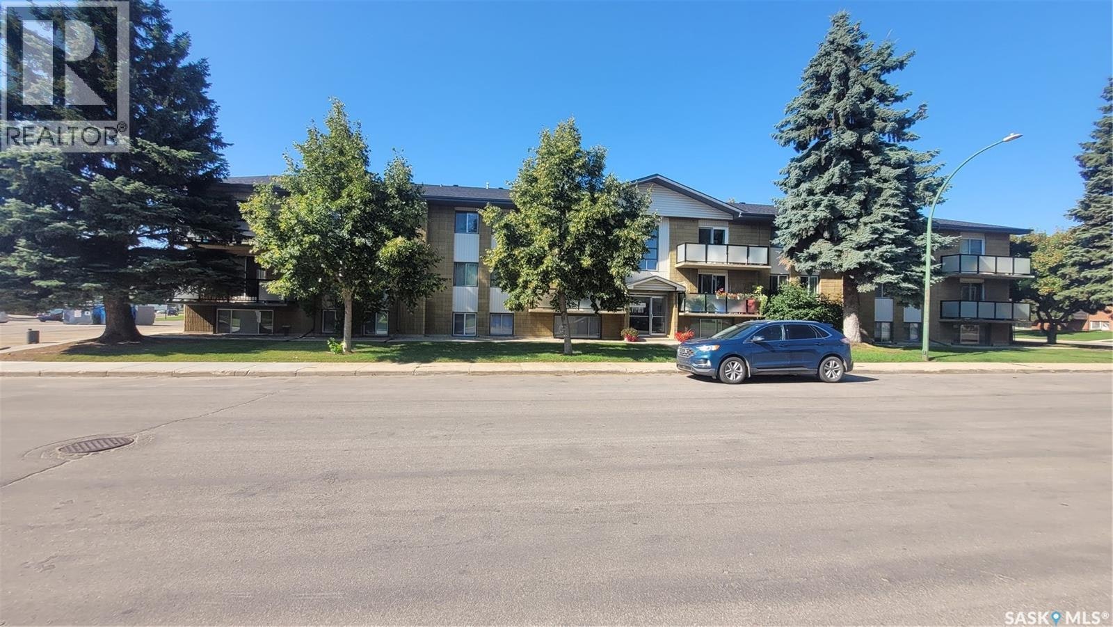 4-111 St Lawrence Crescent, Saskatoon, SK, S7K 1H3
