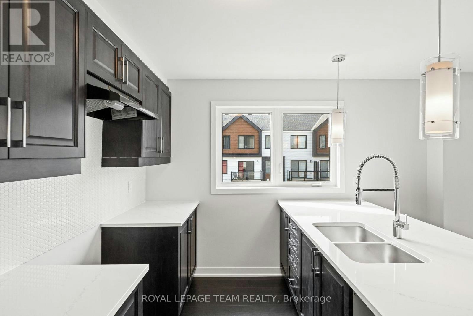 2031 Blossite Private, Ottawa, ON, K2J 7J5 - 8
