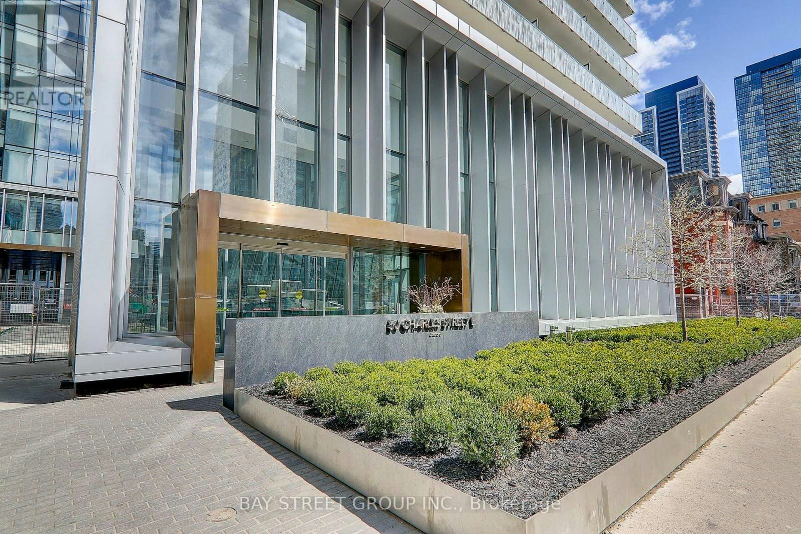 910-50 Charles Street E, Toronto, ON, M4Y 0C3 - 3