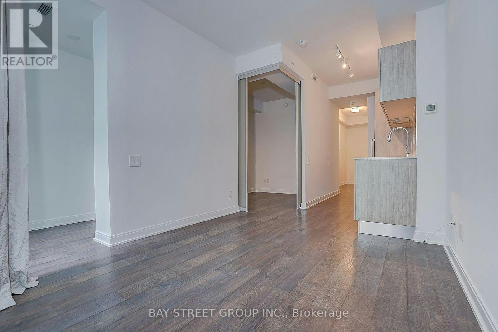 910-50 Charles Street E, Toronto, ON, M4Y 0C3 - 17