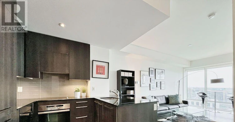 3709-8 The Esplanade, Toronto, ON, M5E 0A6 - 6