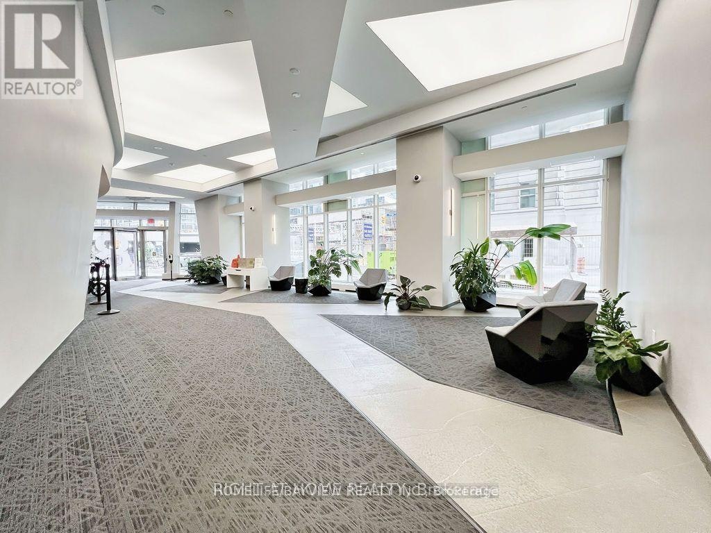 3709-8 The Esplanade, Toronto, ON, M5E 0A6 - 5