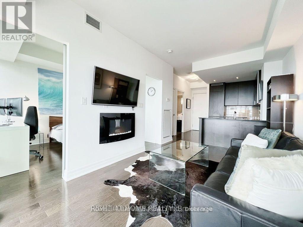 3709-8 The Esplanade, Toronto, ON, M5E 0A6 - 10