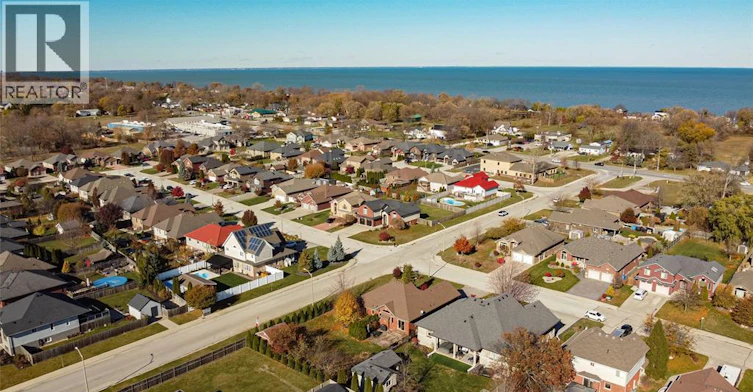 1381 Emma Street, Lakeshore, ON, N0R 1A0 - 34