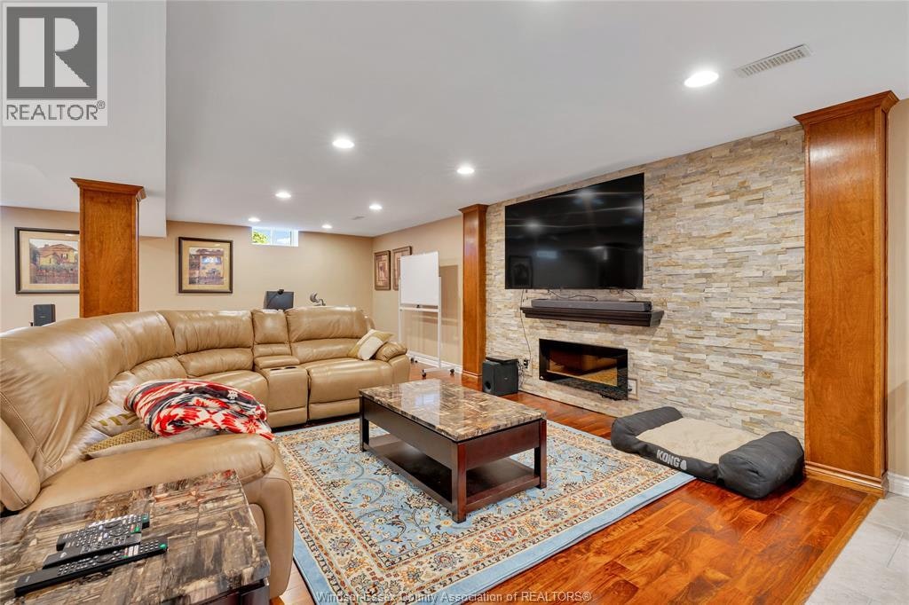 1381 Emma Street, Lakeshore, ON, N0R 1A0 - 21