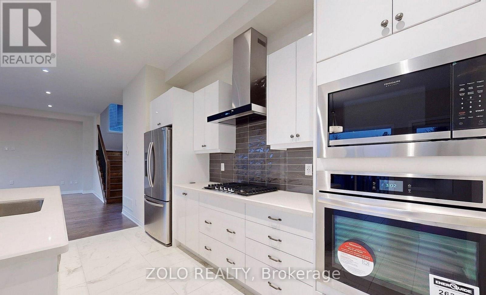 3705 Lakepoint Drive, Severn, ON, L3V 6H3 - 9