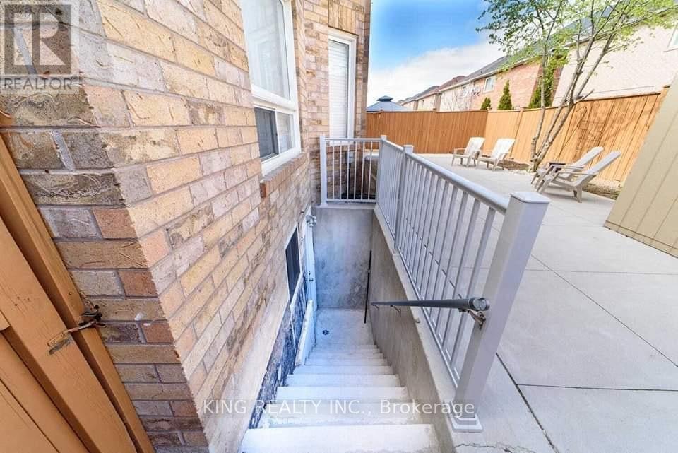 BASEMENT-8 Ferncroft Place, Brampton, ON, L7A 2Z6