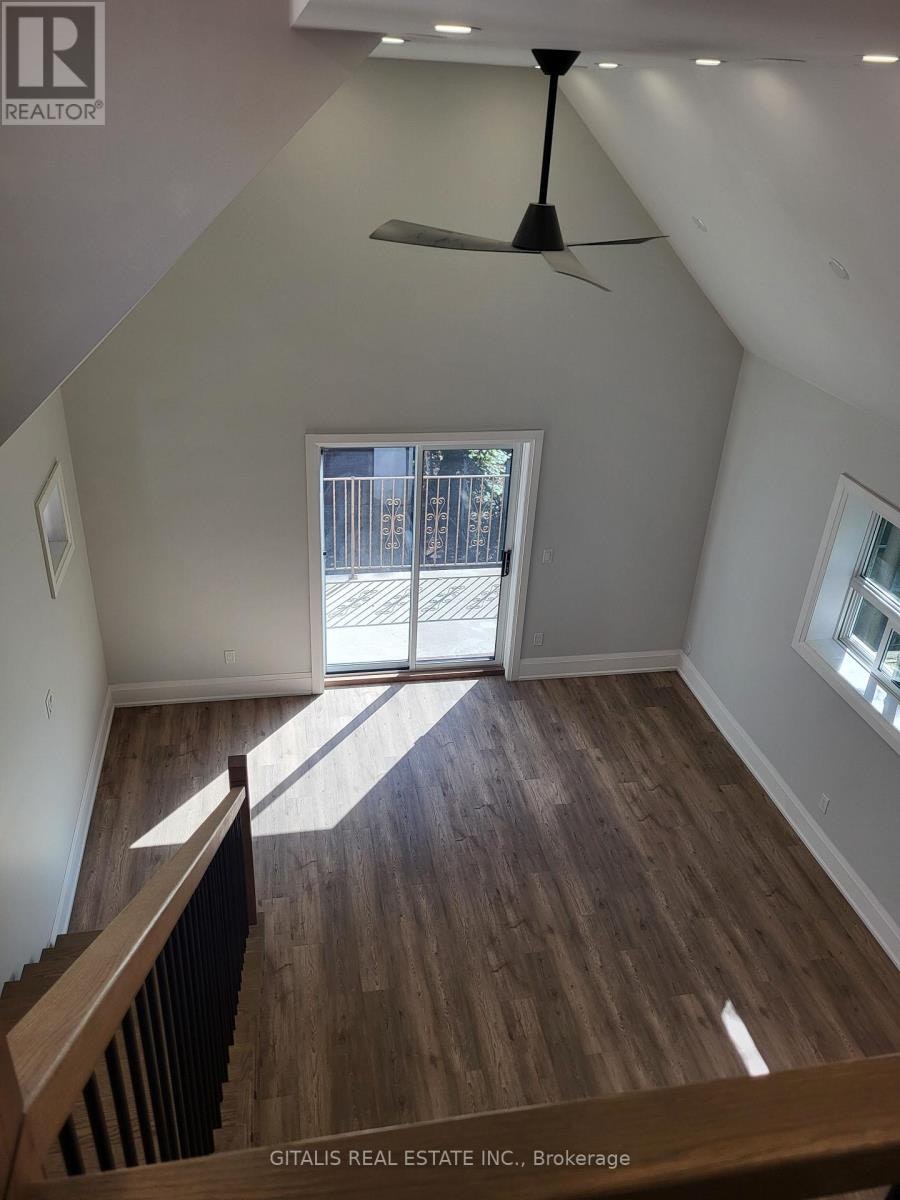 UPSTAIRS-195 Oakmount Road N, Toronto, ON, M6P 2N1 - 7