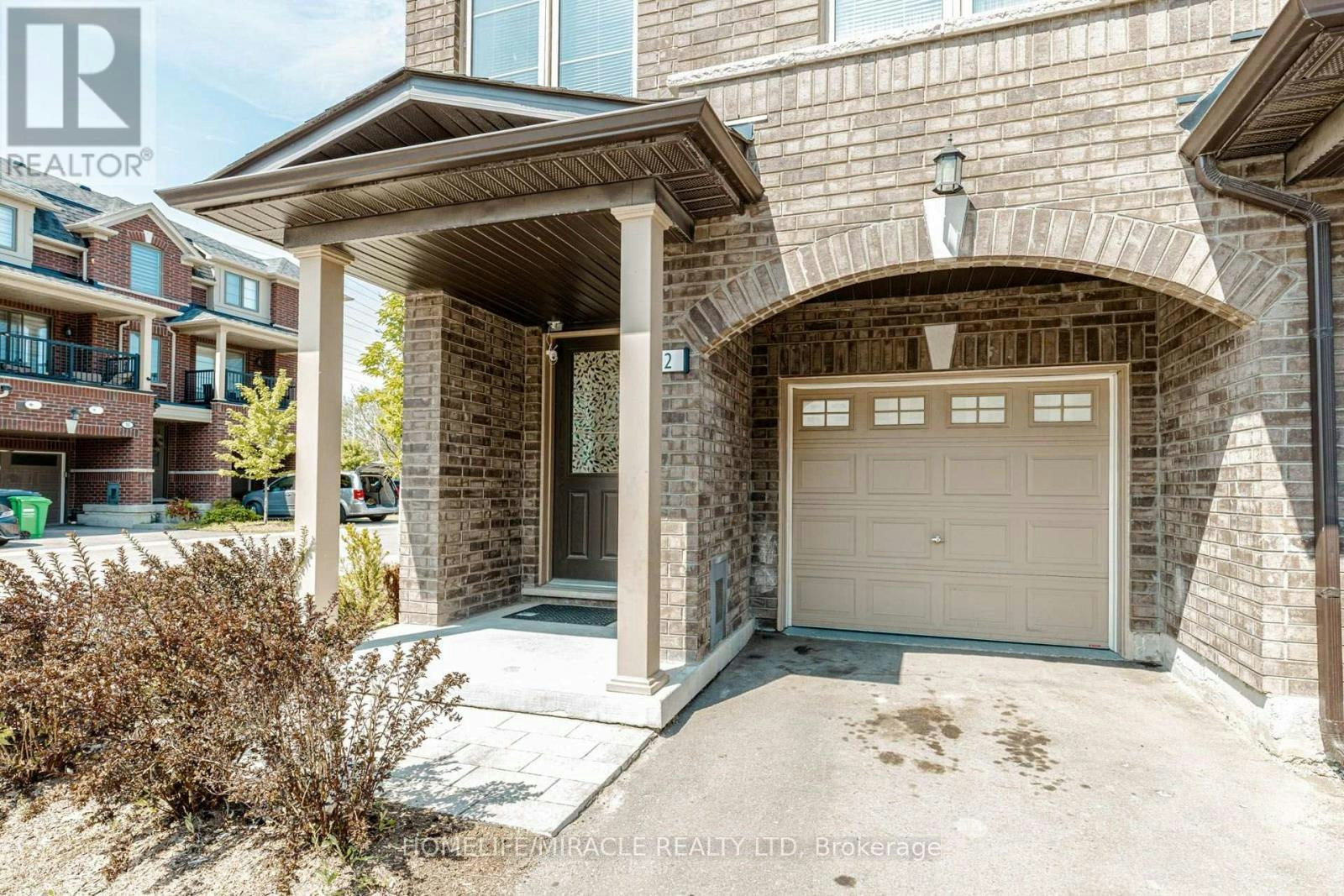 32 Arcola Street, Brampton, ON, L6P 4N7 - 2