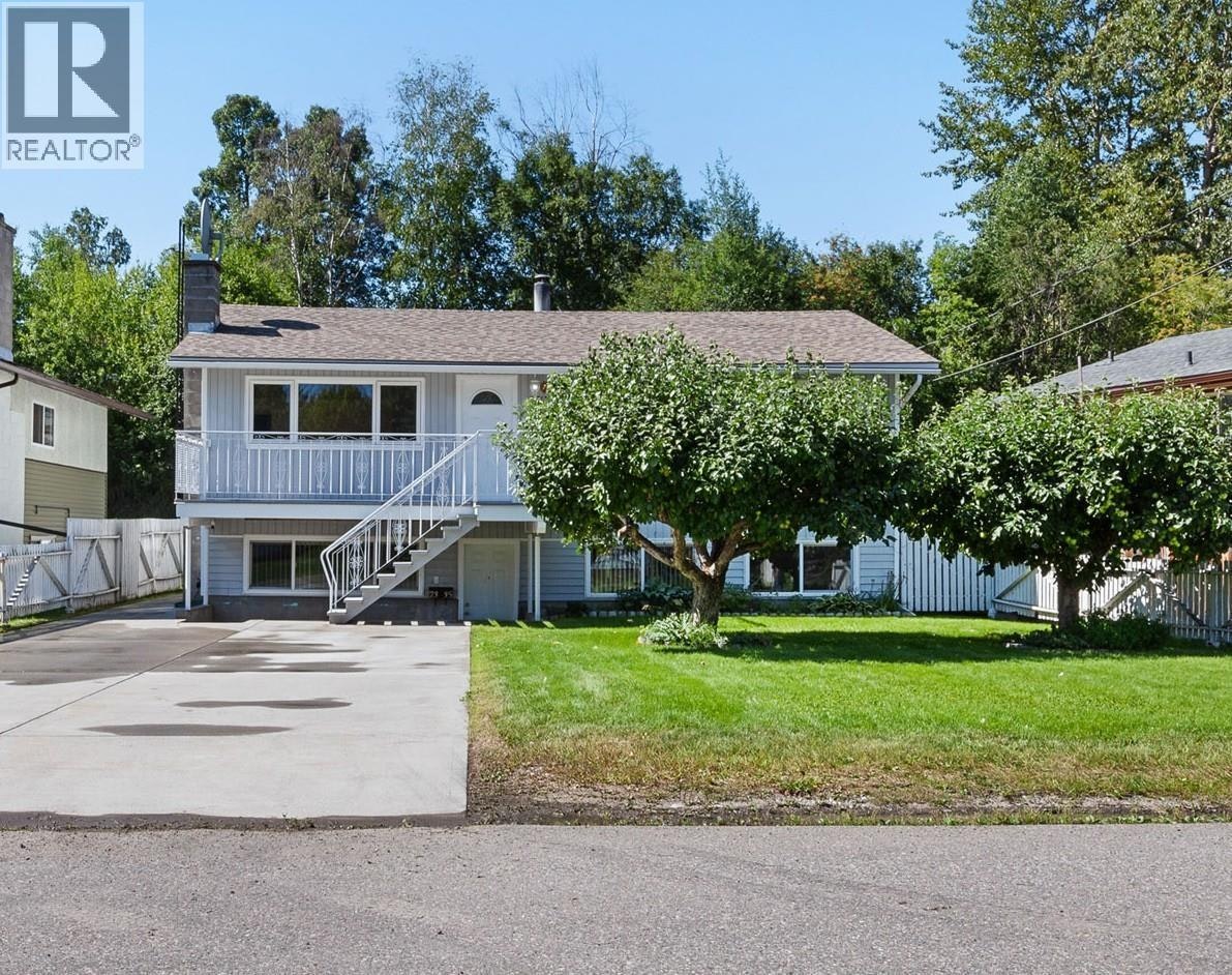 2335 Royal Crescent, Prince George, BC, V2L 1H4